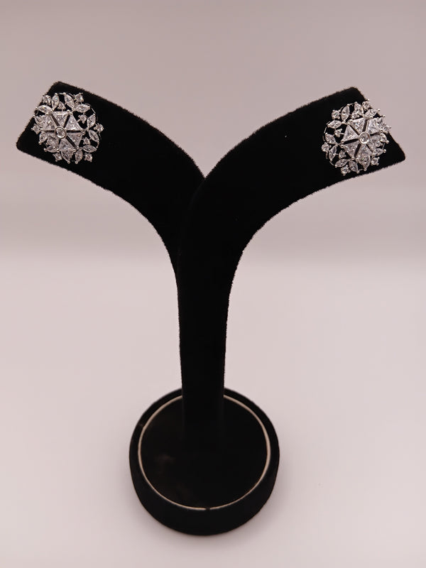 Floral silver stud earring