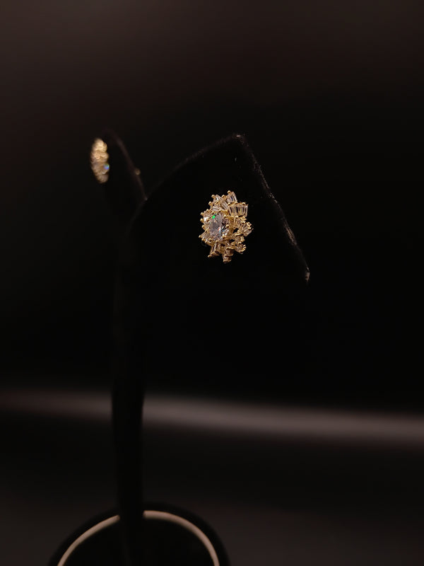 Stunning floral-inspired stud