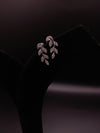 Elegant leafy stud earring