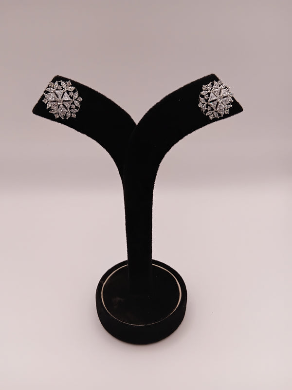 Floral silver stud earring